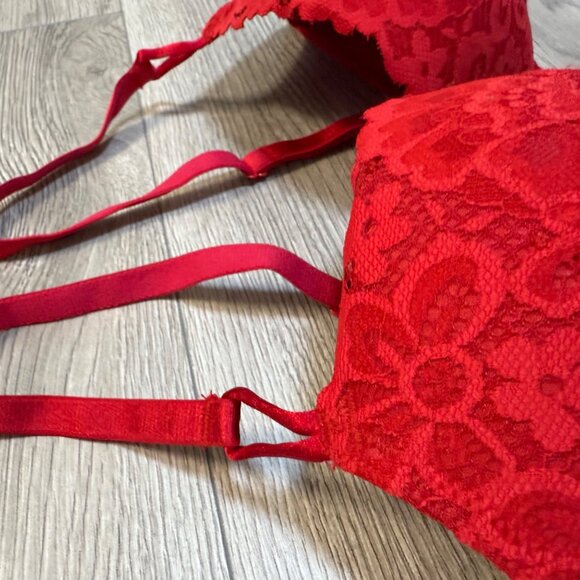 Victorias Secret Red Lace Bra Lined Demi Size 36D Floral Design Adjustable Strap - Picture 4 of 15